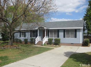 102 Sunset Dr, Dunn, NC 28334