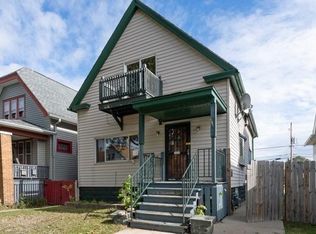 2460 S 14th St, Milwaukee, WI 53215