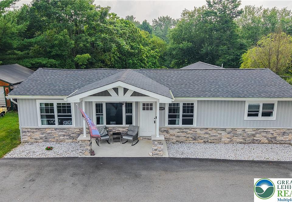 1st image of 3695 Mountain View Dr