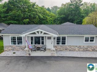 3695 Mountain View Dr, Danielsville, PA 18038