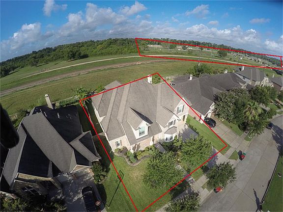 2nd image of 8222 Bluebird Ln