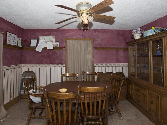 5th image of 22 Burnham St W