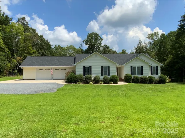 402 Shiloh Church Rd, Troy, NC 27371