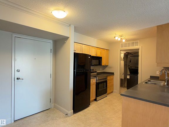 4th image of 13111 140th Ave NW #428