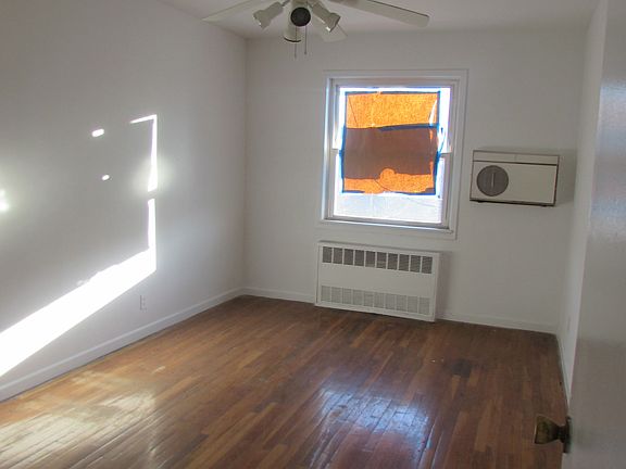 4th image of 1326 E 84th St
