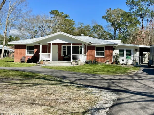 12204 Oaklawn Rd, Biloxi, MS 39532