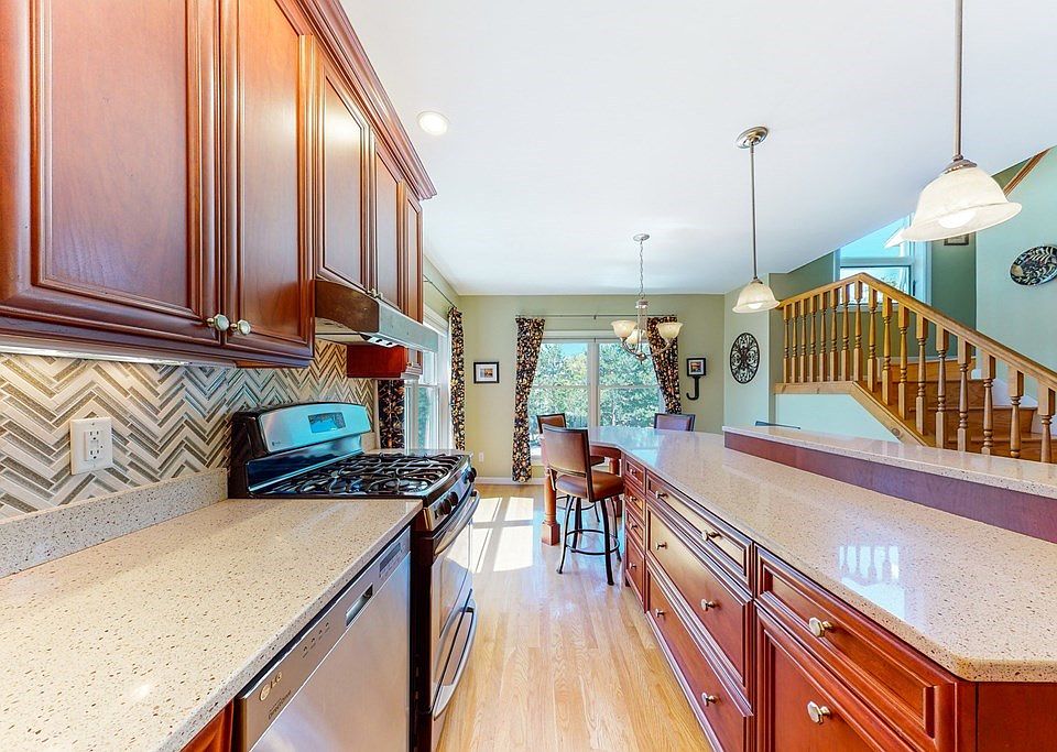 Harbourside 9 Whaler Ln Quincy MA Zillow