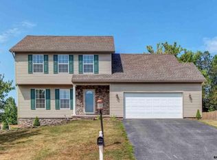 2160 Aslan Dr, York, PA 17404