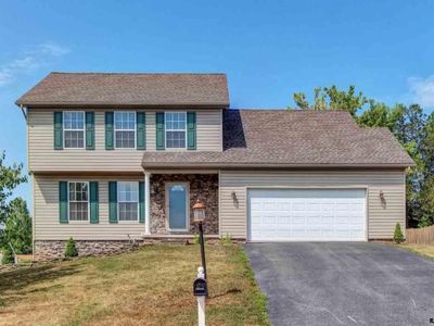 2160 Aslan Dr, York, PA, 17404