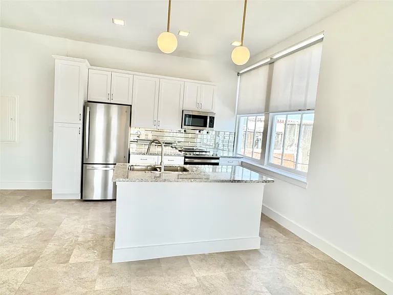 2102 Mechanic St #305 — Photo 10