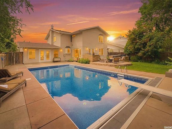 2nd image of 3834 Balfour PLACE