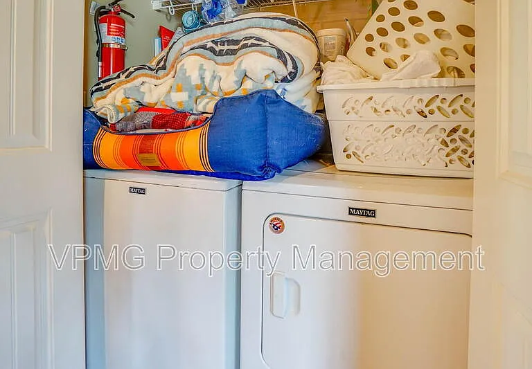 8814 NE 82nd Ave — Photo 7