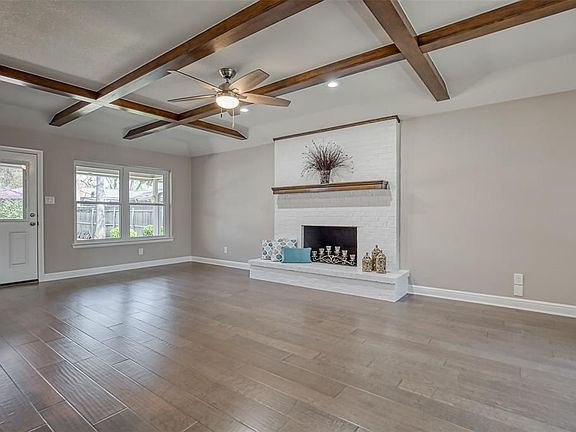 4th image of 2910 Wentwood Dr