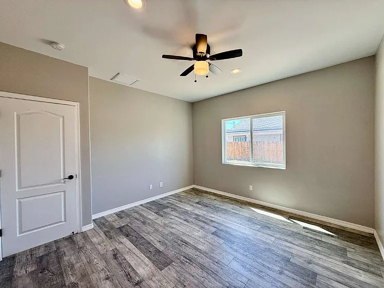 1530 Jose Ave — Photo 32