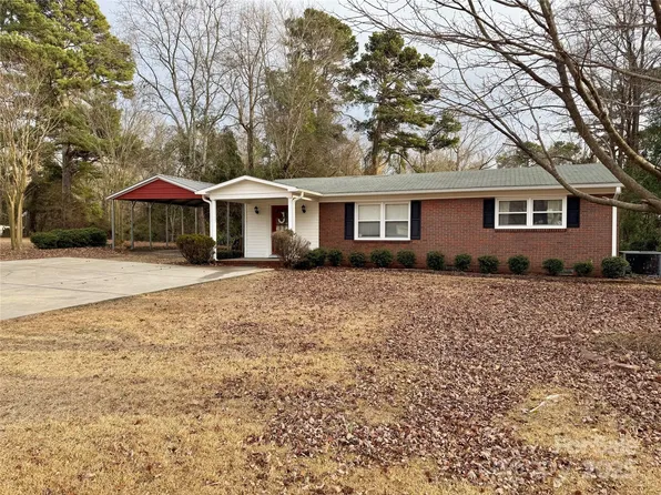 302 E Cato St, Pageland, SC 29728