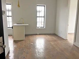 Rented by Premier Metro Realty Corp