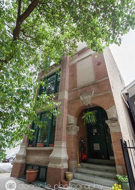 1st image of 837 N Marshfield Ave #1E