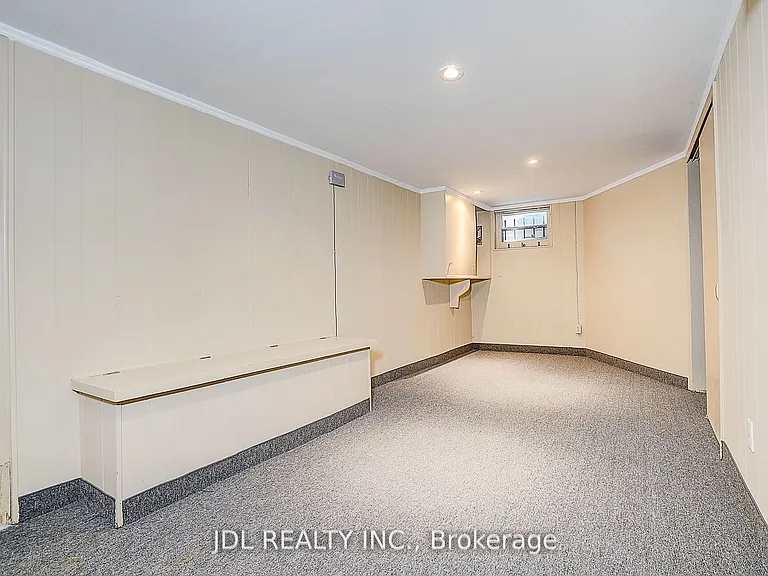 87 Munro Blvd — Photo 29