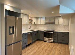 9025 5th Ave NE #B, Seattle, WA 98115