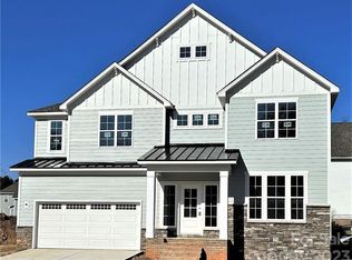 4513 Foxview Ct, Charlotte, NC 28270