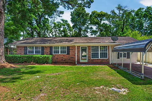 1621 Cloverdale Dr Photo 1