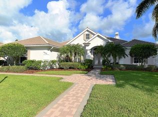 8023 Royal Birkdale Cir, Lakewood Ranch, FL 34202