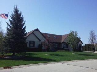 3757 Glencoe Dr, Racine, WI 53403