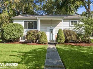 2091 Jarman Dr, Troy, MI