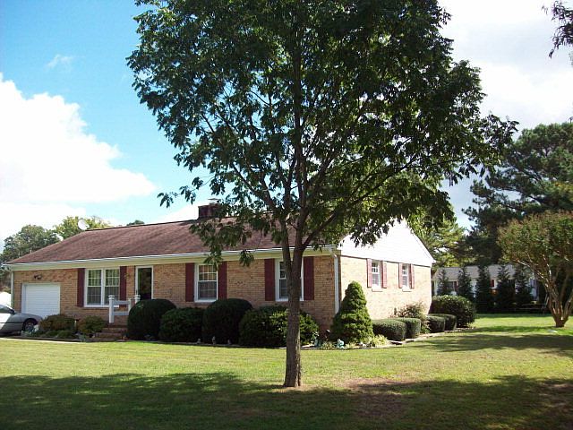 1st image of 80 Dinwiddie Way