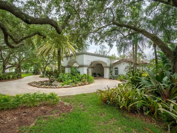 14300 Lake Lane, Southwest Ranches, FL 33330