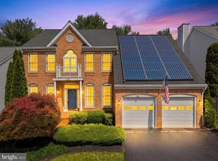 112 Canfield Hill Dr, Gaithersburg, MD 20878