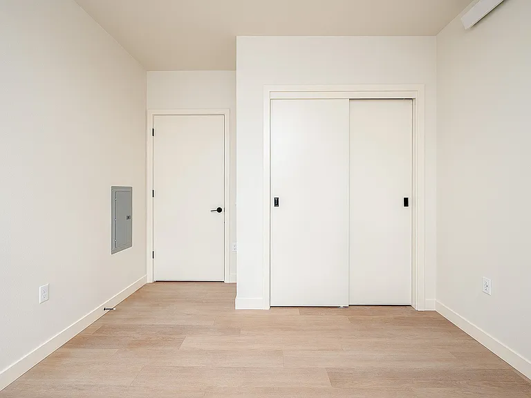 Cedarline — Photo 12
