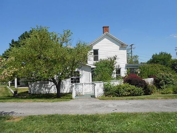 2nd image of 3295 E Main St #3297