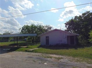 1010 Cobb St, Bridgeport, TX 76426