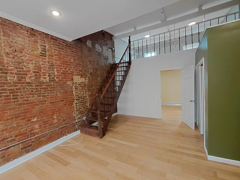 2457 Frankford Ave #2F — Photo 3