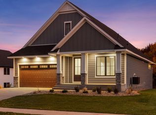 1907 Brookeview Ct, Carver, MN 55315