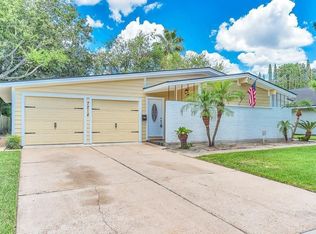 7214 Roos Rd, Houston, TX 77074