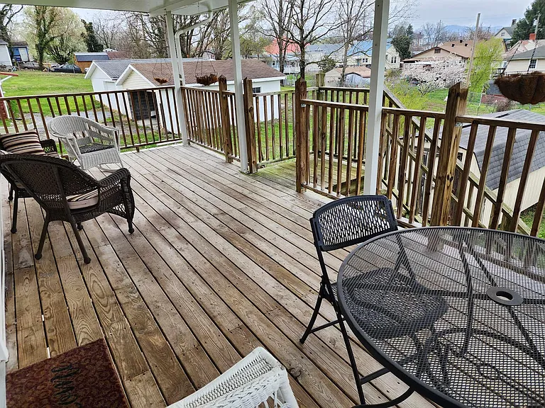 825 Wilson Ave — Photo 22