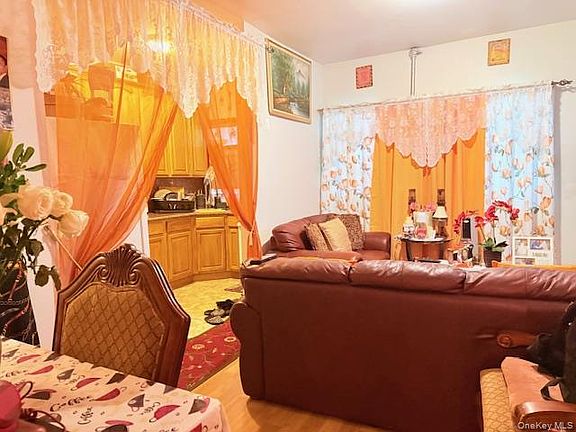 5th image of 11146 Inwood Street