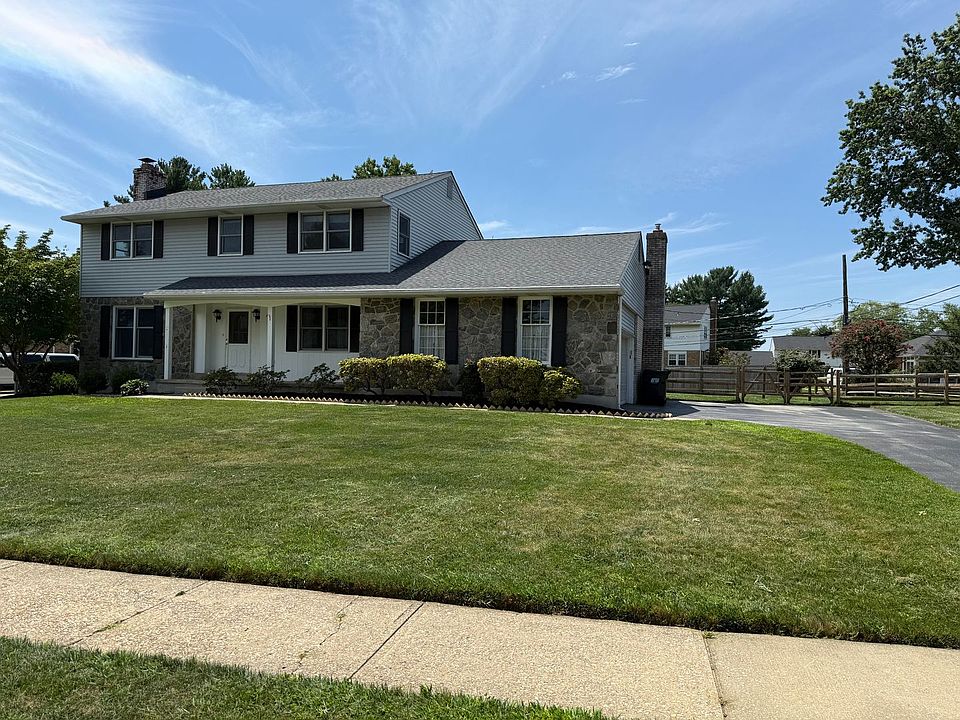 1st image of 2412 Manet Rd