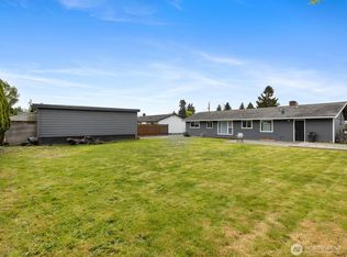 12177 Country Ln, Burlington, WA 98233