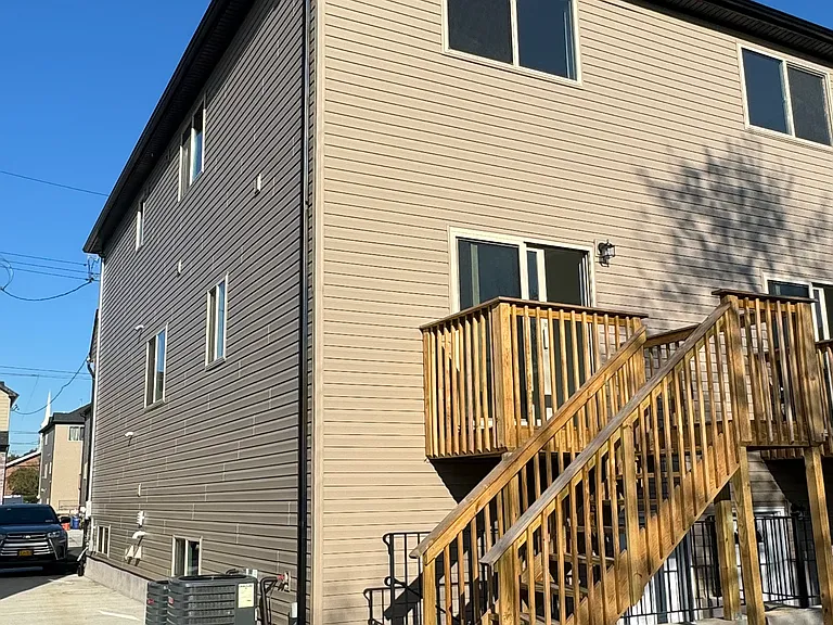98 Monahan Ave — Photo 16