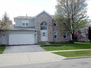 2679 Colonial Dr, Elgin, IL 60124