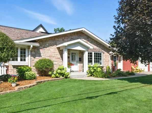 5544 Saint Johns Ave, Edina, MN 55424