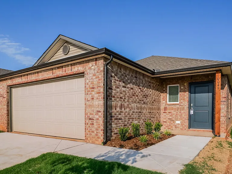 10049 Blackjack Rd — Photo 3