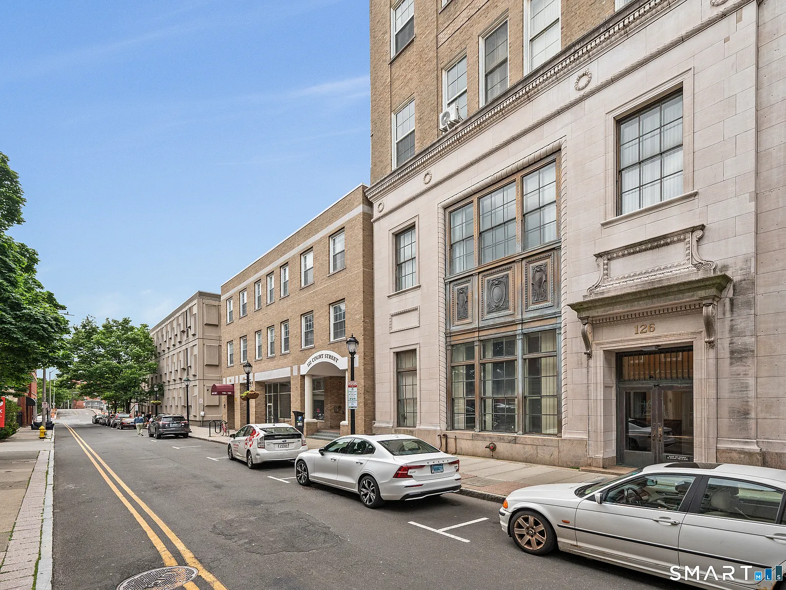 1 bed, 1.5 bath, 672 sqft, $2,050 — Photo 3