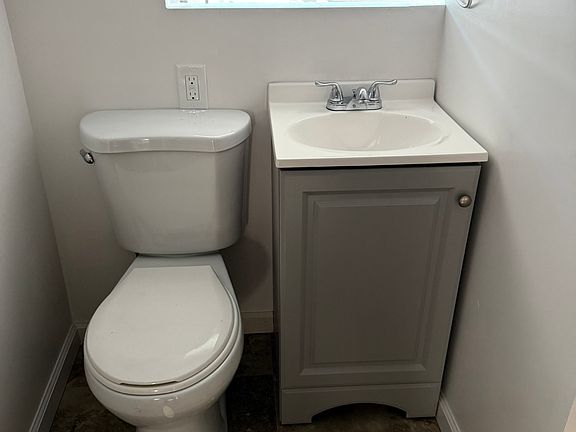 5th image of 105 Covey Rd