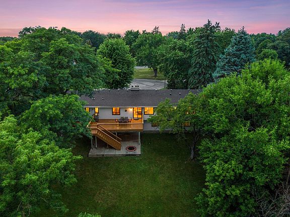 5th image of 7329 Ridgeway Rd