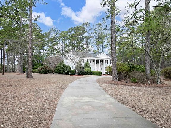 5th image of 2411 Springdale Dr