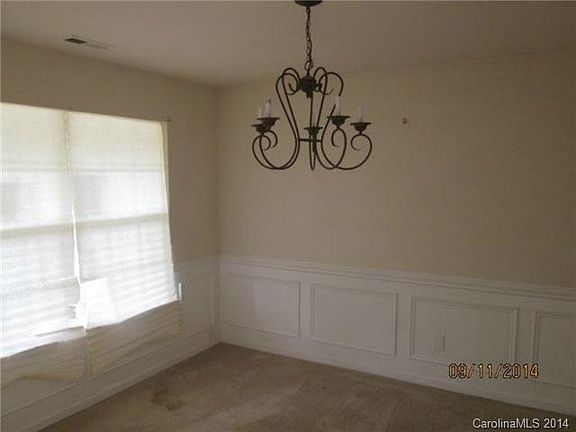 5th image of 10640 Mountain Springs Dr